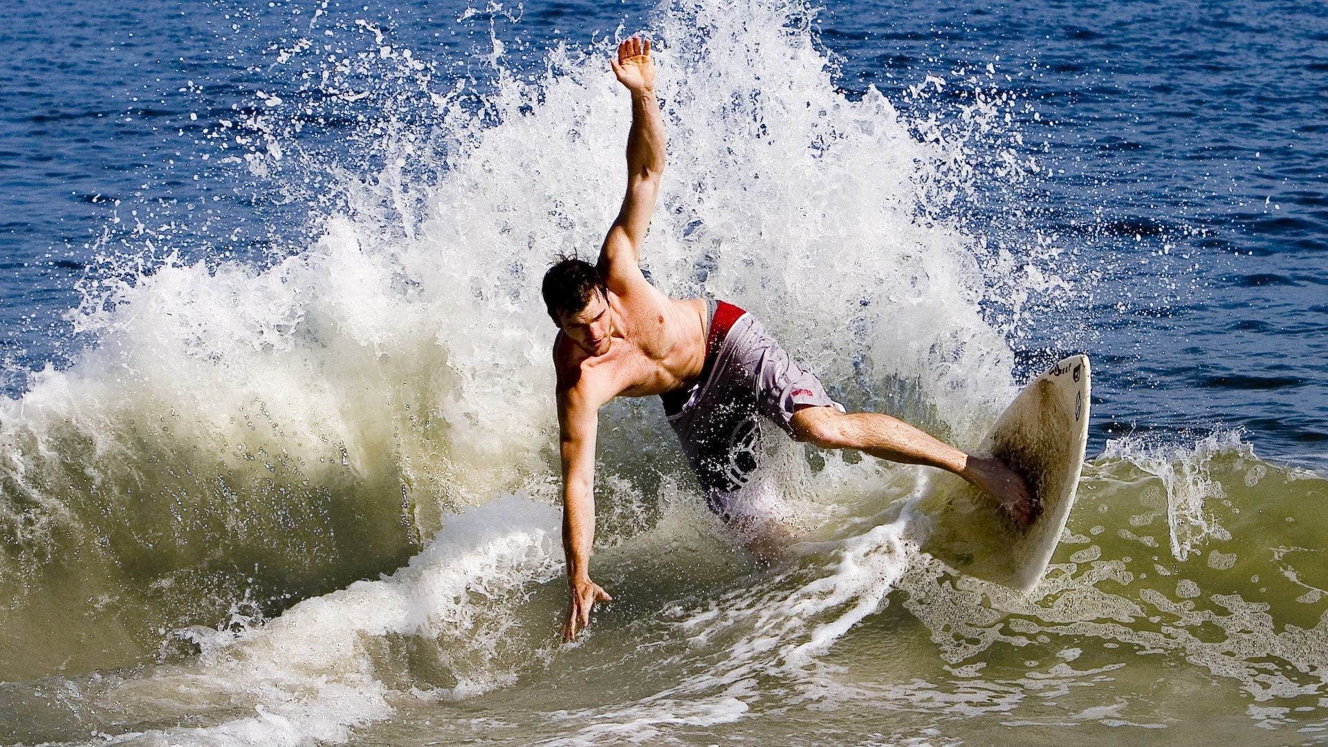 米兰体育官网-“武汉马拉松赛：谁将成为新的跑步传奇？”